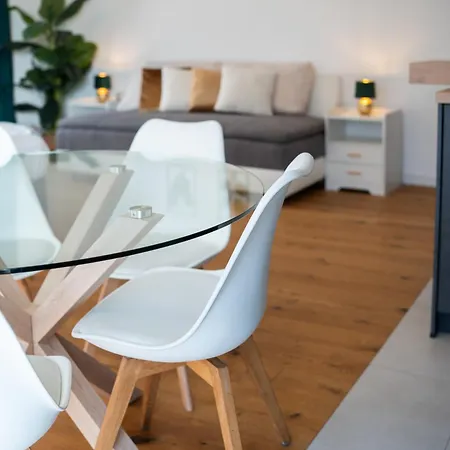 Yaystay - Comfy Lofts In דירה