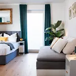 Yaystay - Comfy Lofts In アパート