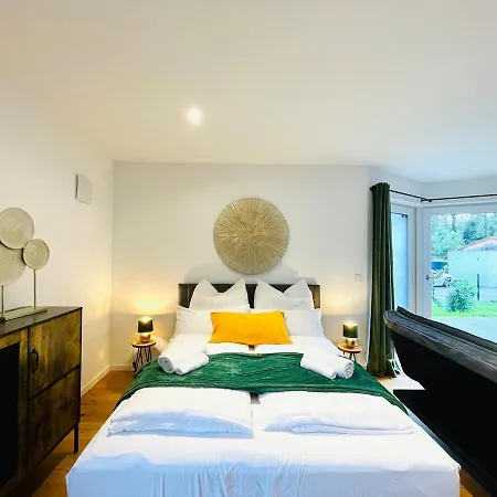 90m2 Loft I Kaffee I Terrasse I E-parkplatz I 65' Smart Tv Apartment Rosenheim
