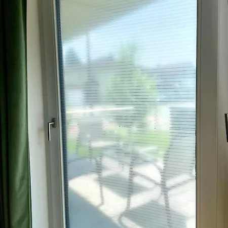 Apartment 90m2 Loft I Kaffee I Terrasse I E-parkplatz I 65' Smart Tv Rosenheim