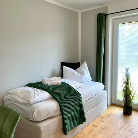 Apartment 90m2 Loft I Kaffee I Terrasse I E-parkplatz I 65' Smart Tv *