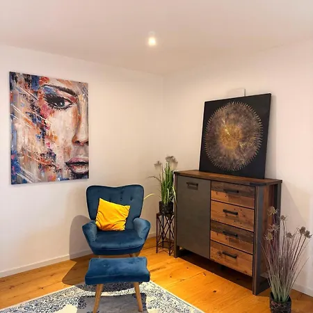 90m2 Loft I Kaffee I Terrasse I E-parkplatz I 65' Smart Tv Apartment